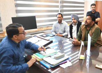 Javid Dar meets public delegations in Jammu