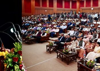 === NATIONAL GOVERNANCE CONFERENCE ===  Viksit Bharat will remain a slogan unless every region develops: CM Omar