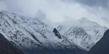 Snowfall continues in upper reaches