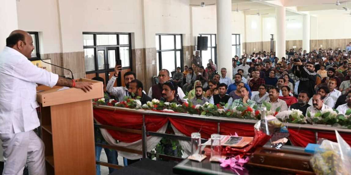 Labourers backbone of economy, Govt committed to their welfare: Deputy CM 