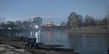 Sopore villagers decry riverbank illegal mining