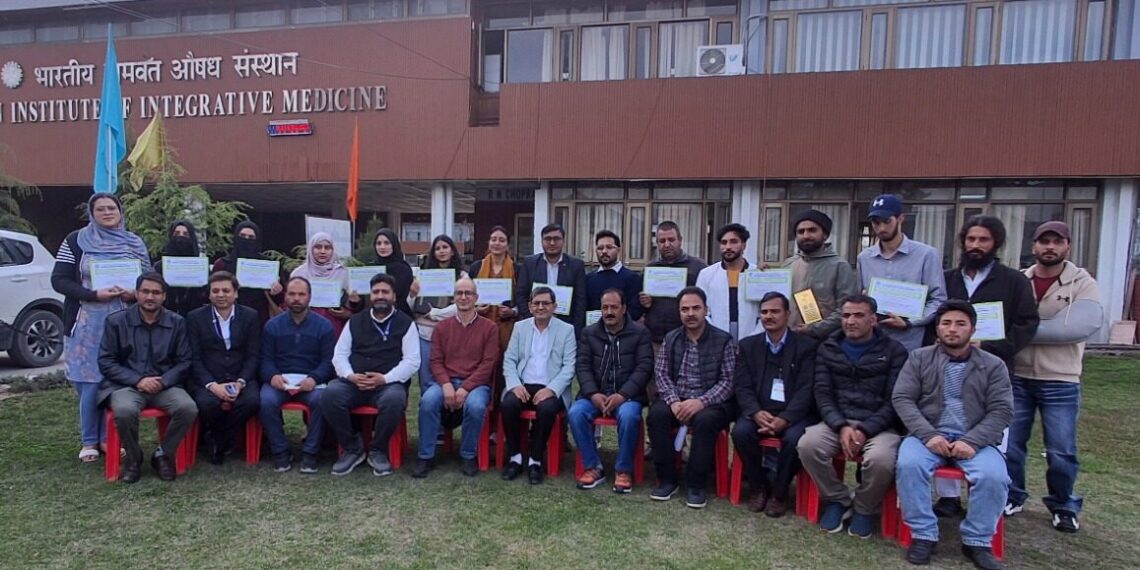 Downstream processing of medicinal, aromatic plants concludes at CSIR‑IIIM Srinagar