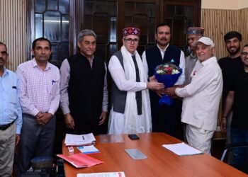 Omar interacts with delegations