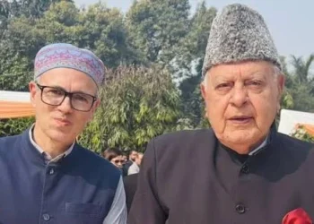 Dr. Farooq, Omar Abdullah greet people on Ram Navami 