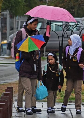 Snowfall in higher reaches, rains lash plains