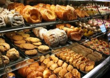 Kashmir bakers’ association distributes over 560 Eid kits among underprivileged