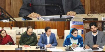 DC Srinagar conducts  review of water supply projects