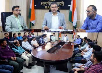 DC Ramban reviews fuel, LPG stock position