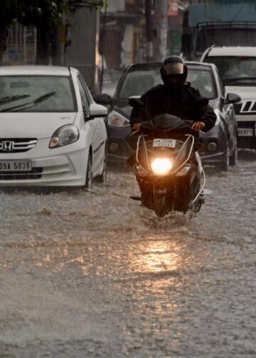 Intermittent rain spells, gusty winds likely across J&K till April end: MeT