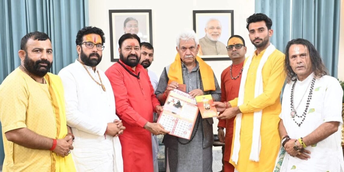 Delegation calls on LG Sinha