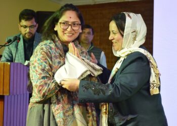 Sakeena Itoo interacts with visiting Parliamentary Standing Committee in Srinagar