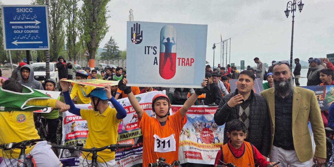 Nasha Mukt J&K Abhiyan : DYSSO Srinagar conducts Cyclothon