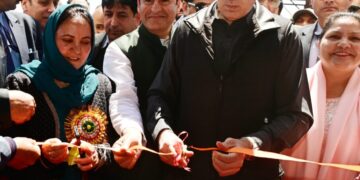 CM Omar inaugurates Jashn-e-Amad-e-Bahar in Anantnag