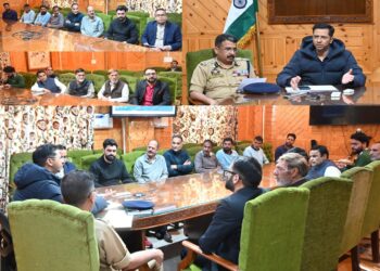 DC Shopian chairs meeting with traders, vendors associations to strengthen Nasha Mukht Abhiyaan in District