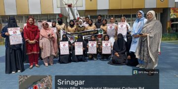 Nasha Mukt Abhiyan  GCW Nawakadal organizes awareness rally, marathon