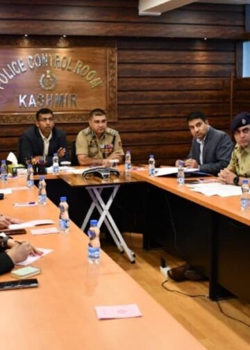 === IGP, Div Com review 100-day anti-drug drive ===  296 peddlers arrested, 281 cases registered in Kashmir