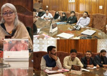 Kahani Jeet Ki : DC Bandipora engages with local entrepreneurs
