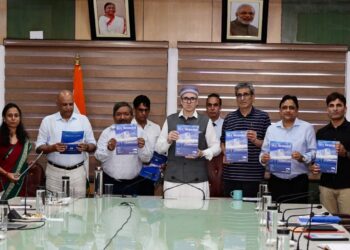 CM unveils Shishur edition of ‘Six Seasons’