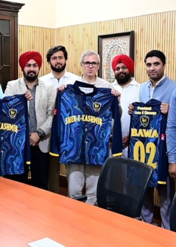CM Omar unveils Sher-i-Kashmir Cricket Club jersey