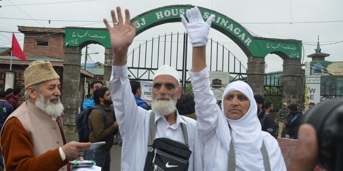 Pilgrims bidding adieu outside Haj House, Srinagar before leaving for Mecca for pilgrimage on Saturday