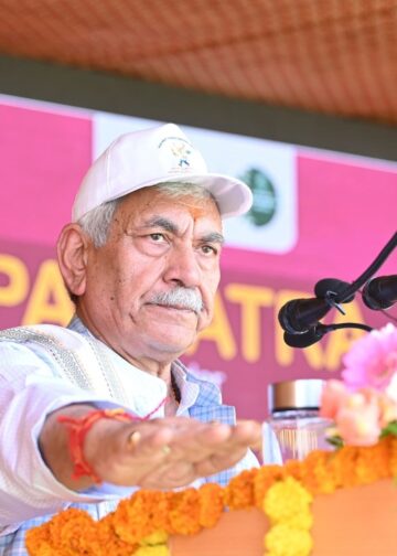 === Nasha-Mukt Campaign ===  Drug abuse eroding foundations of society from within: LG Sinha