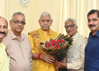 Shiv Mandir Charitable Trust delegation meets LG Manoj Sinha in Jammu