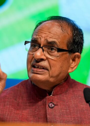 Union Min Chouhan announces mega package of Rs 4,568 cr for J&K