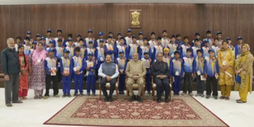 Youth delegation from J&K calls on VP