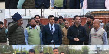 DC Anantnag visits Yatra Transit Camps