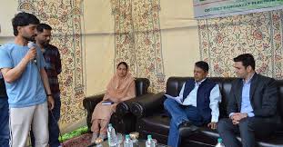 Shantmanu visits Budgam, reviews process of ongoing SSR