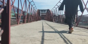 Gandbal: Bridge stands, hearts broken