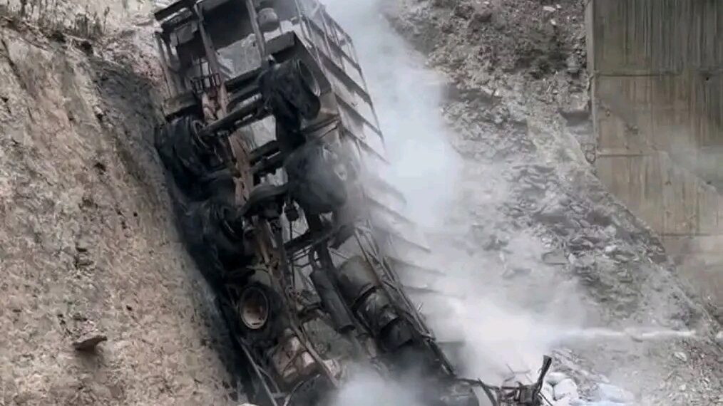 2 killed as truck plunges into nallah, catches fire