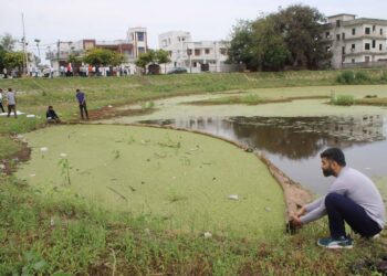 JMC launches intensive pond cleaning drive in Bantalab
