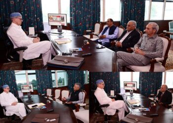 Several MLAs call on CM Omar