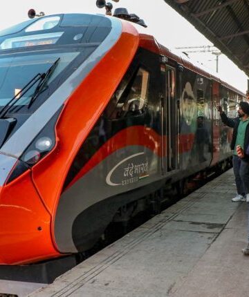 In 3 days, ‘Vande Bharat Express’ ferries 16,349 passengers