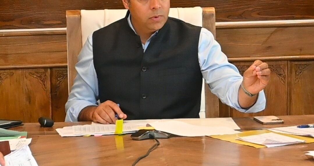 DDC Anantnag reviews progress of PM SGMB Yojana, RRP, MHA scheme