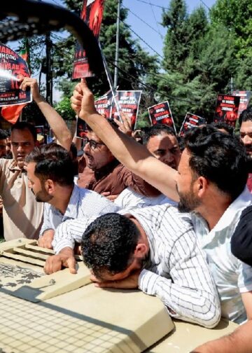 BJP protests liquor sales in Srinagar, police foil march to CM’s residence