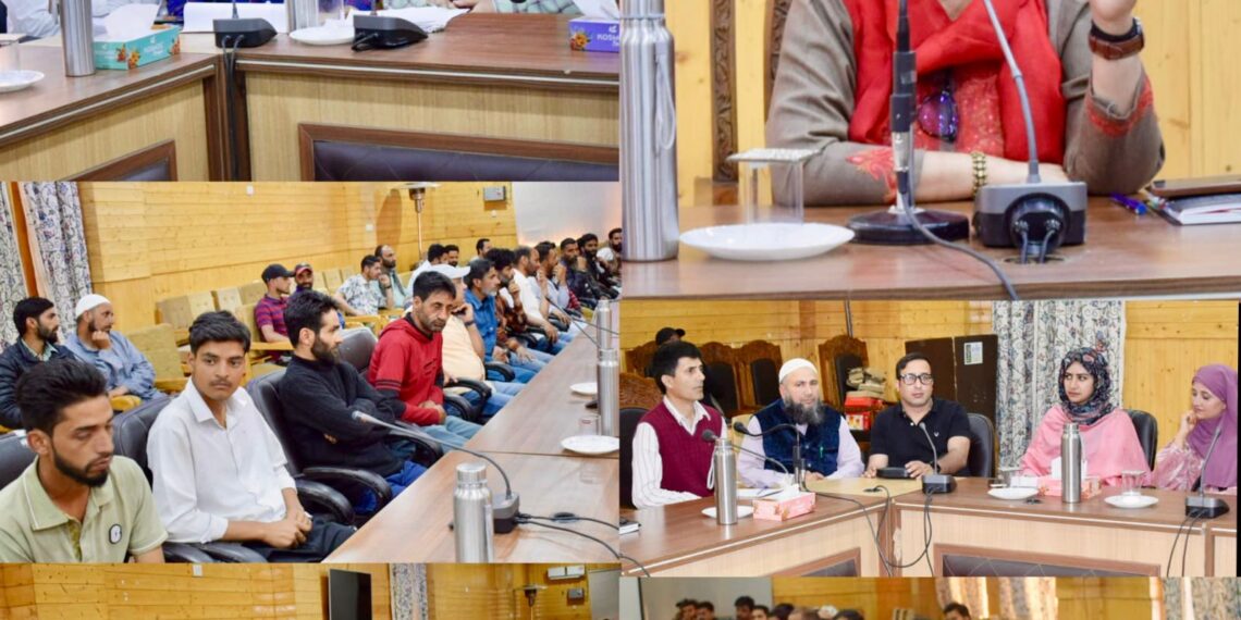 Nasha Mukt J&K Abhiyan : DC Bandipora interacts with Youth Clubs