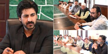 DC Baramulla visits Uri, reviews Vibrant Village Programme