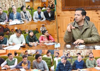 Mission YUVA: DC Shopian reviews progress
