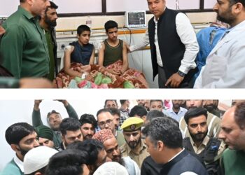 DC visits fire-injury victims at GMC Anantnag