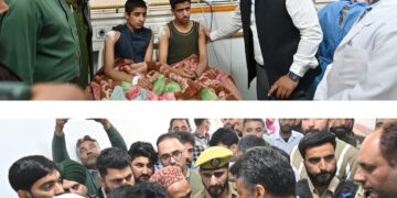 DC visits fire-injury victims at GMC Anantnag