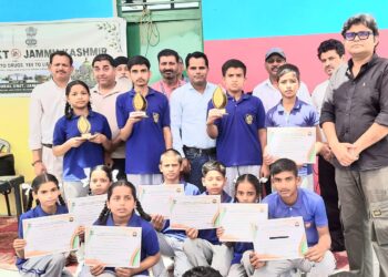 Nasha Mukt Jammu & Kashmir : DIPR organises symposium-cum-cultural programme for students