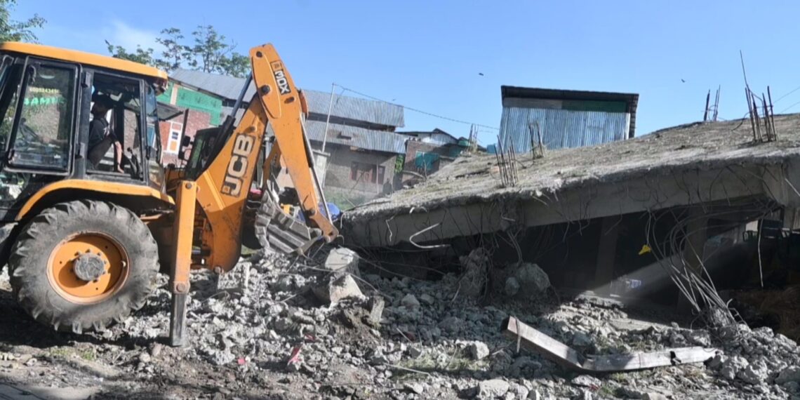 Demolition drive conducted against drug peddler in Yaripora