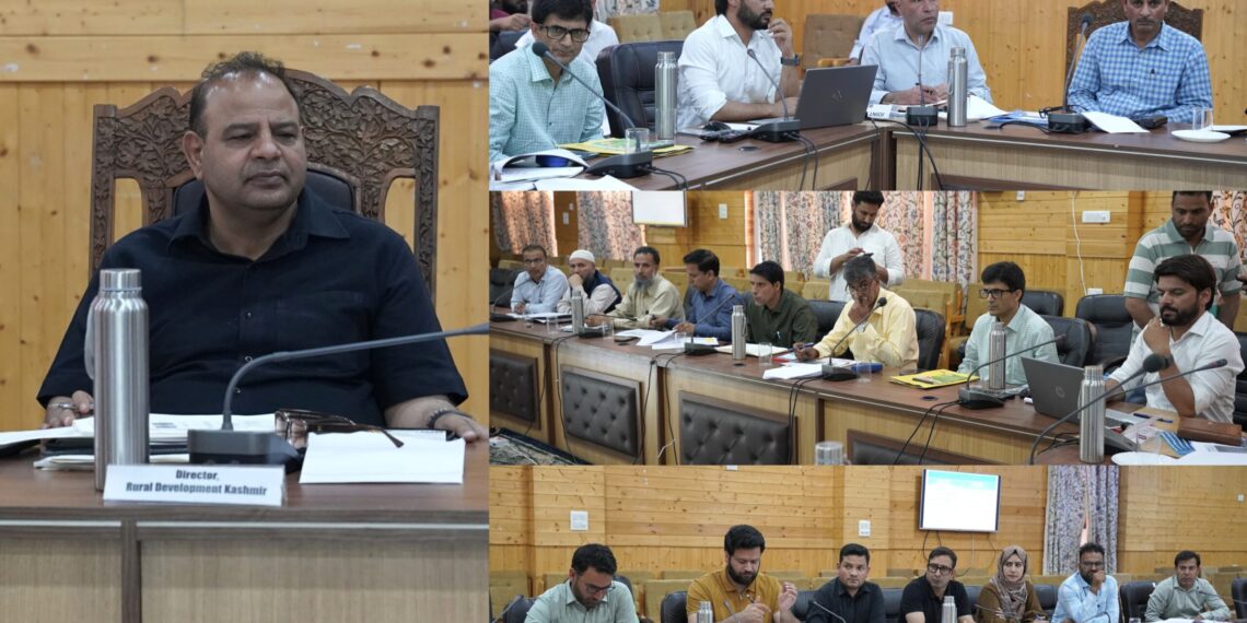 Rural Development Schemes : Director RDD Kashmir reviews implementation in Bandipora