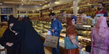 Soaring prices, financial strain dampen rush across Kashmir