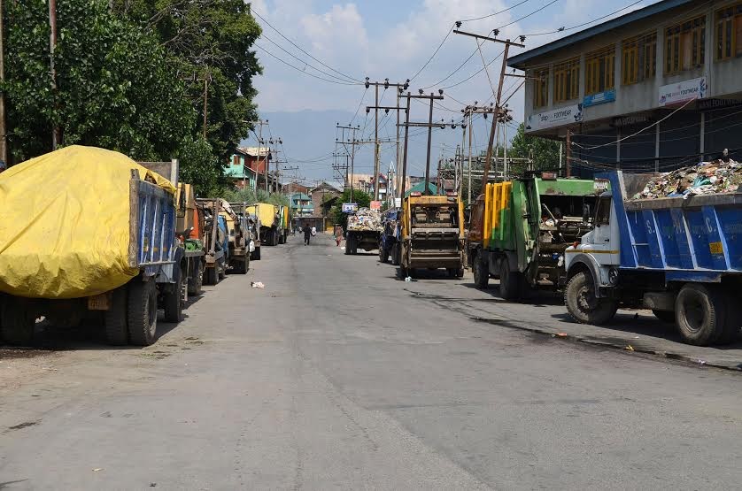 SMC mobilises 186 drivers, hopper vehicles, tippers for waste collection