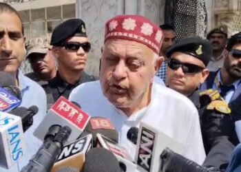 Elected Govt not involved in Sidhra demolitions: Dr Farooq