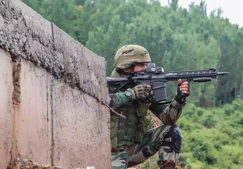 Encounter underway in Rajouri forests