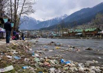 Dump near Lidder river sparks health, eco fears